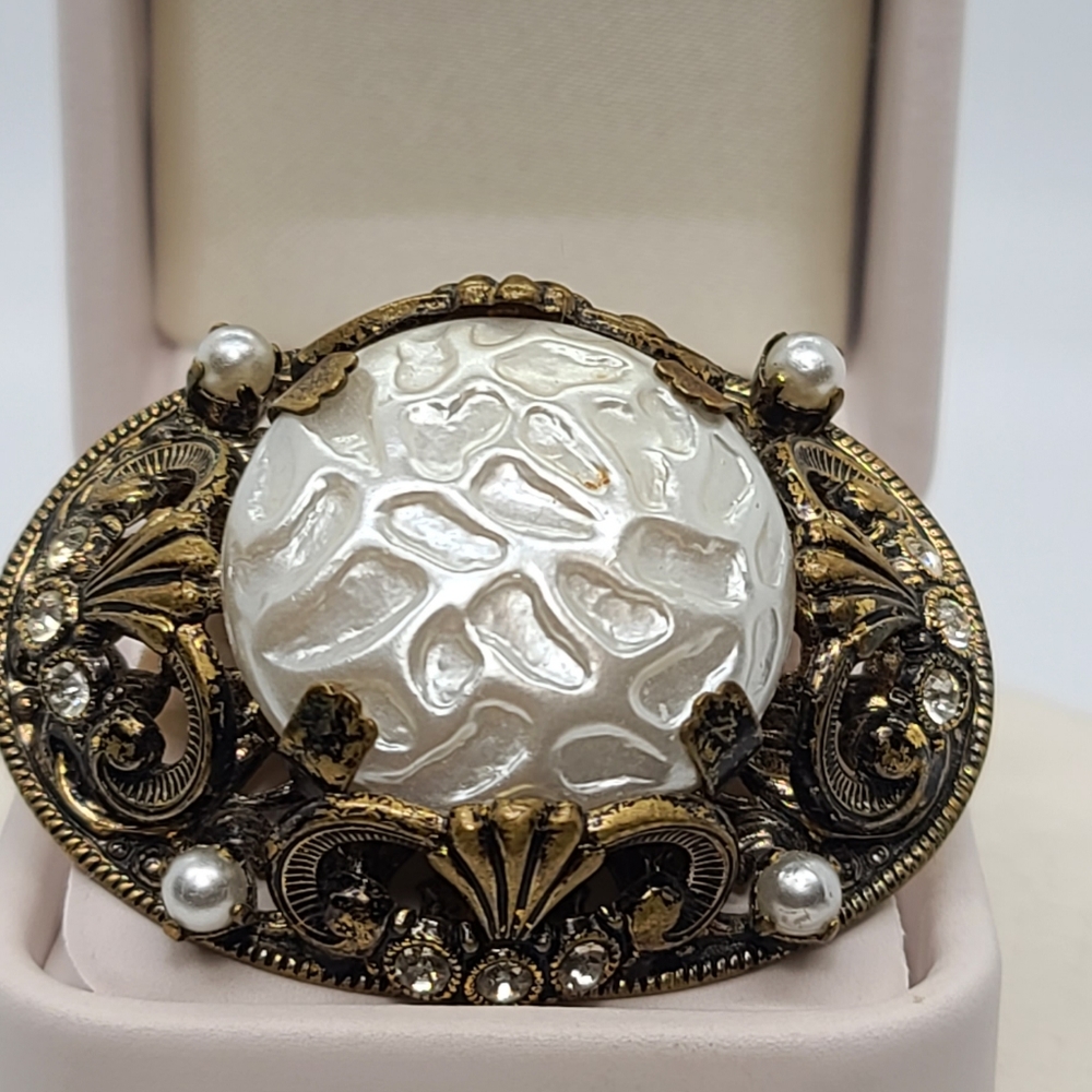 Vintage Western Germany brooch